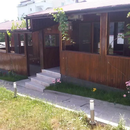 дървени къщички - лион