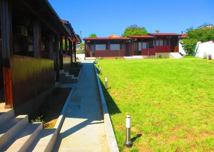 дървени къщички - лион * Sinemoretz